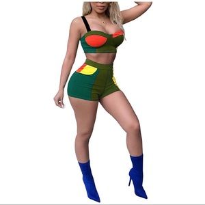 2 Piece Multi Color Body con Shorts & Crop
